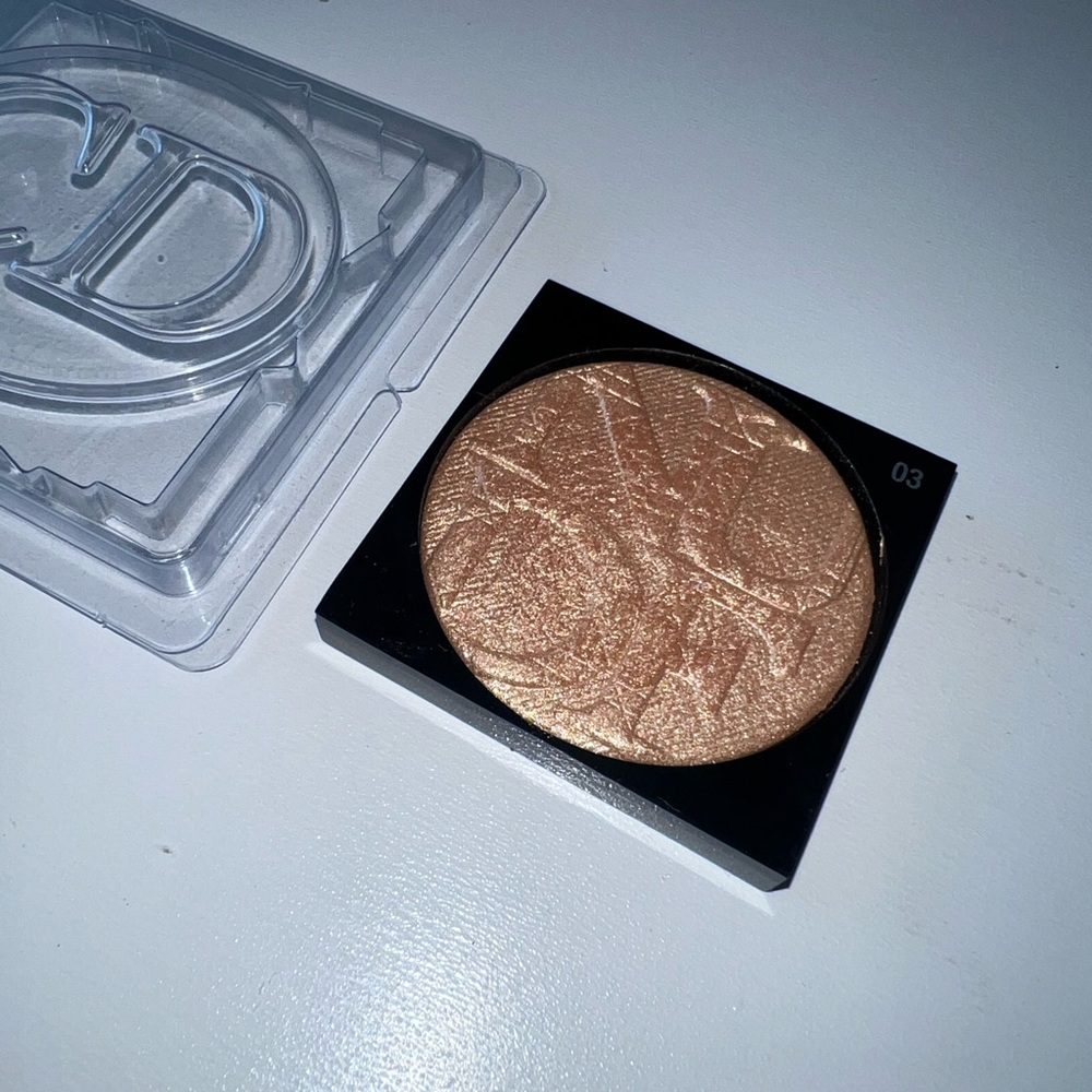 Dior skin mineral nude air Reno TOPAZE 03